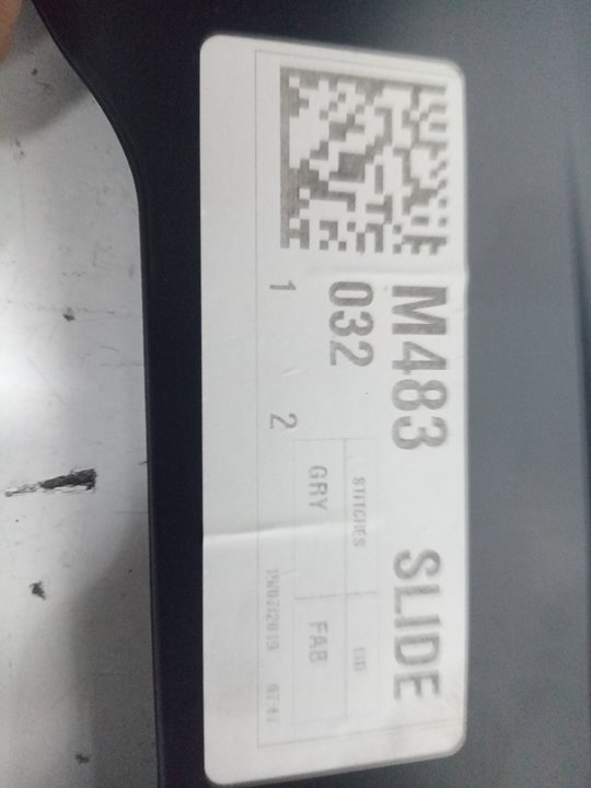 Apoyabrazos central toyota corolla (210)    |   ..