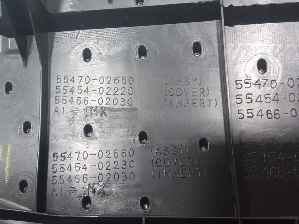 Guarnecido salpicadero toyota corolla (210)    |   ..