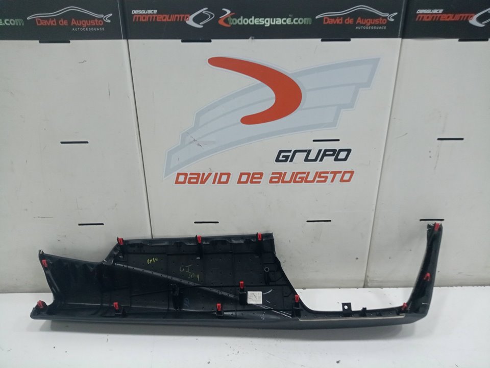 Guarnecido salpicadero toyota corolla (210)    |   ..