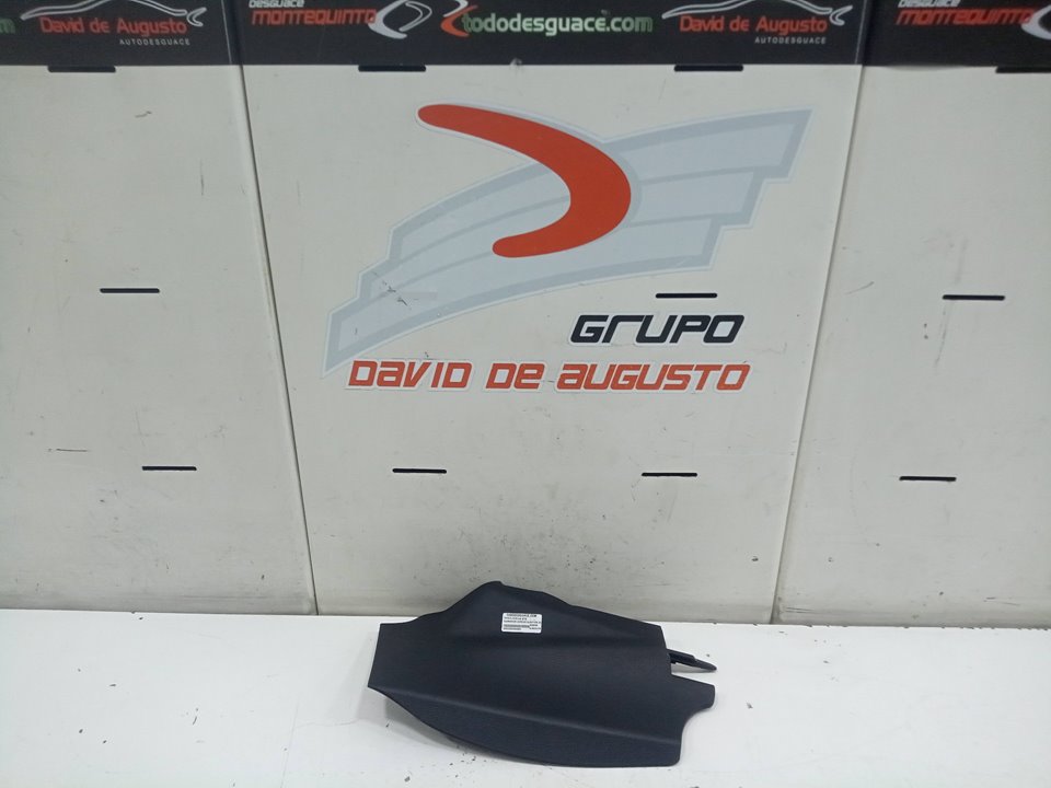 Guarnecido derecho guantera central  toyota corolla (210)    |   ..