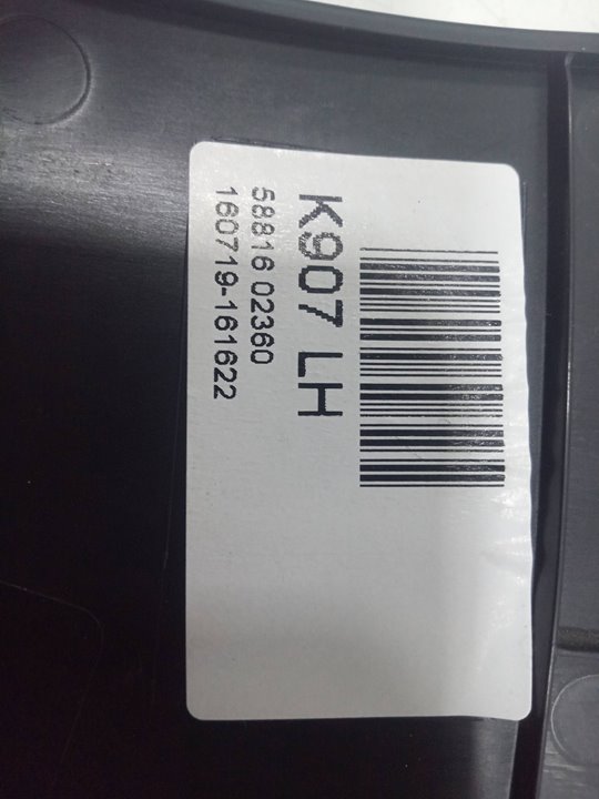 Guarnecido izquierdo guantera central  toyota corolla (210)    |   ..