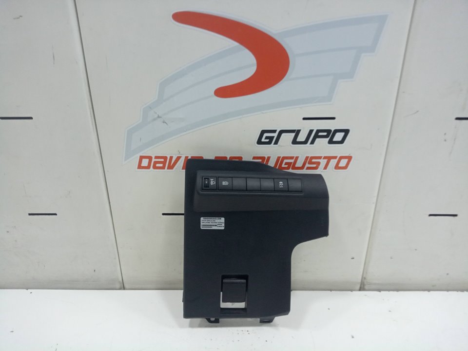 Tapa lateral izquierda guarnecido salpicadero toyota corolla (210)    |   ..