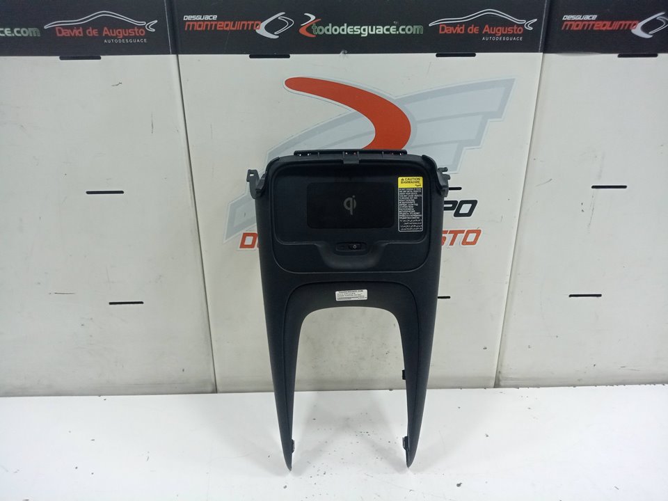 Carcasa guantera central toyota corolla (210)    |   ..