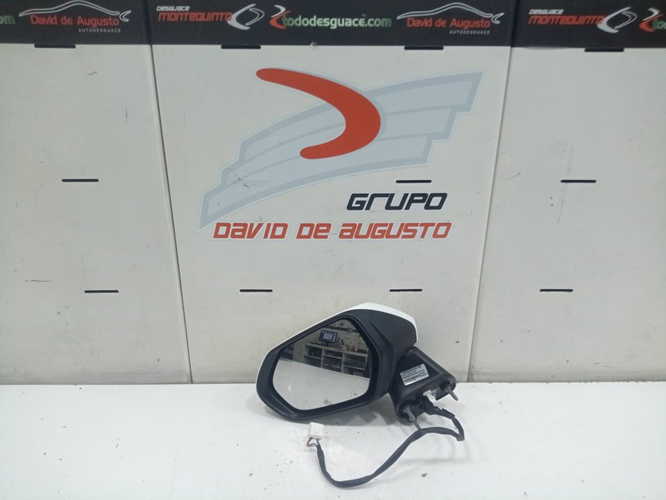 Carcasa guantera central toyota corolla (210)    |   ..