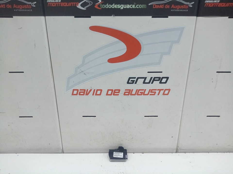 Moldura salpicadero toyota corolla (210)    |   ..