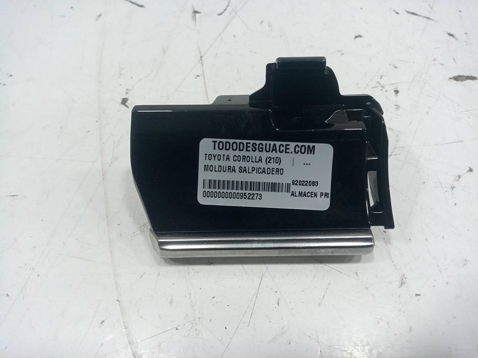 Moldura salpicadero toyota corolla (210)    |   ..
