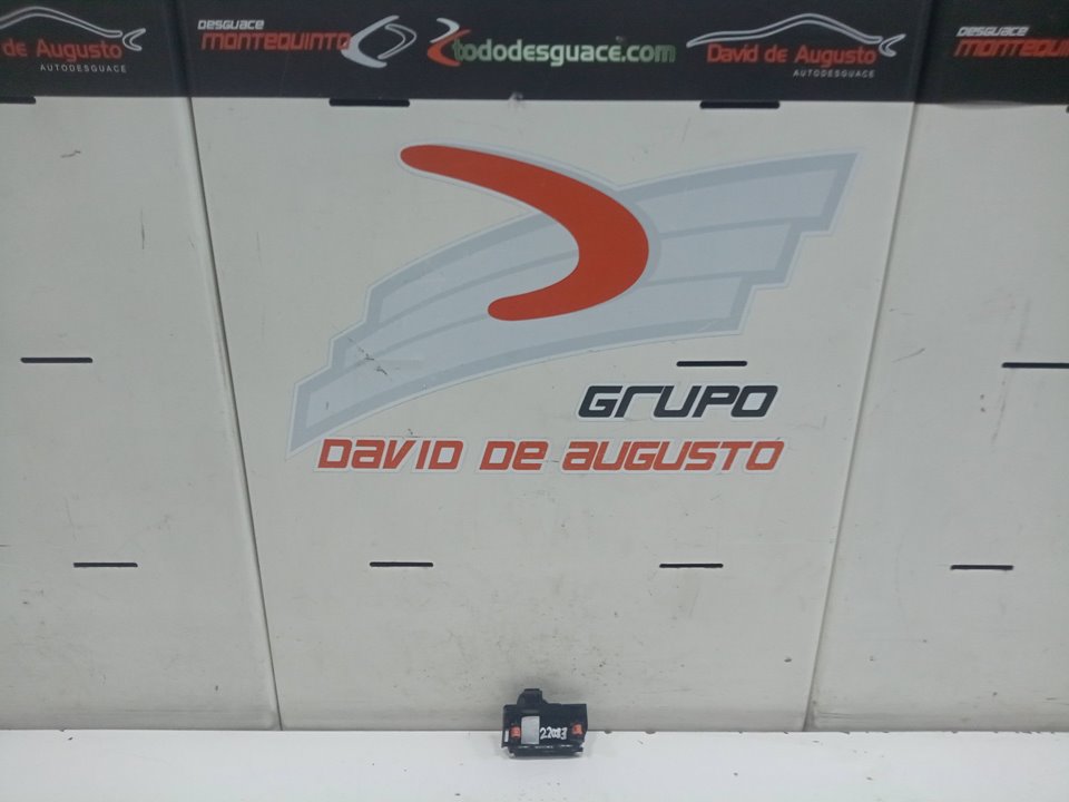 Moldura salpicadero toyota corolla (210)    |   ..