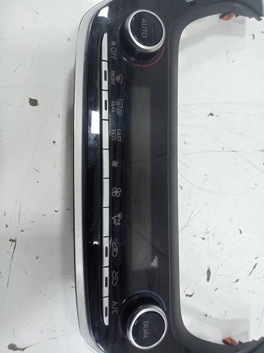 Mando climatizador toyota corolla (210)    |   ..