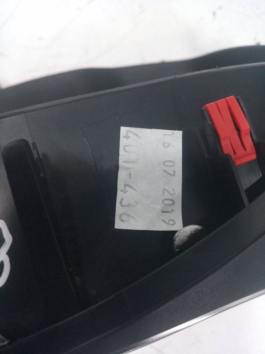 Carcasa cuadro instrumentos toyota corolla (210)    |   ..