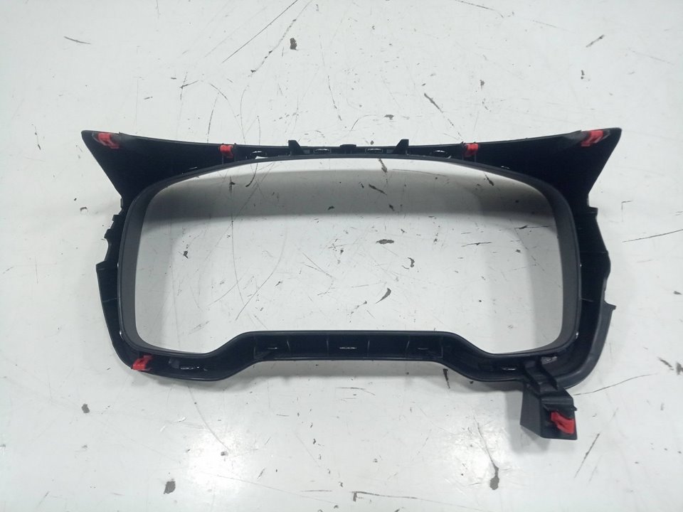 Carcasa cuadro instrumentos toyota corolla (210)    |   ..