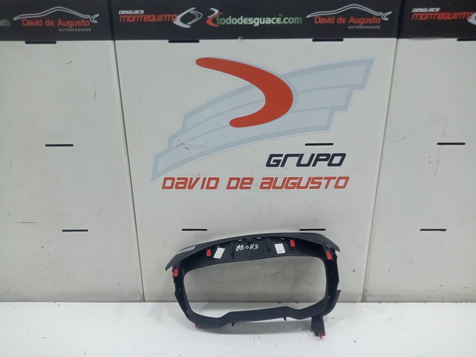 Carcasa cuadro instrumentos toyota corolla (210)    |   ..