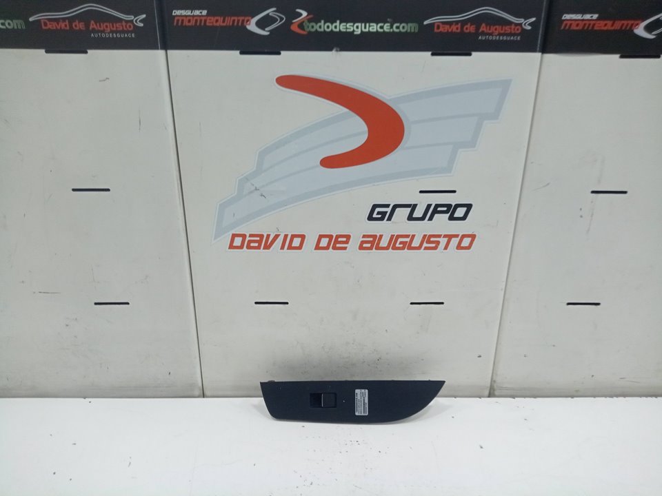 Maneta elevalunas delantera derecha toyota corolla (210)    |   ..