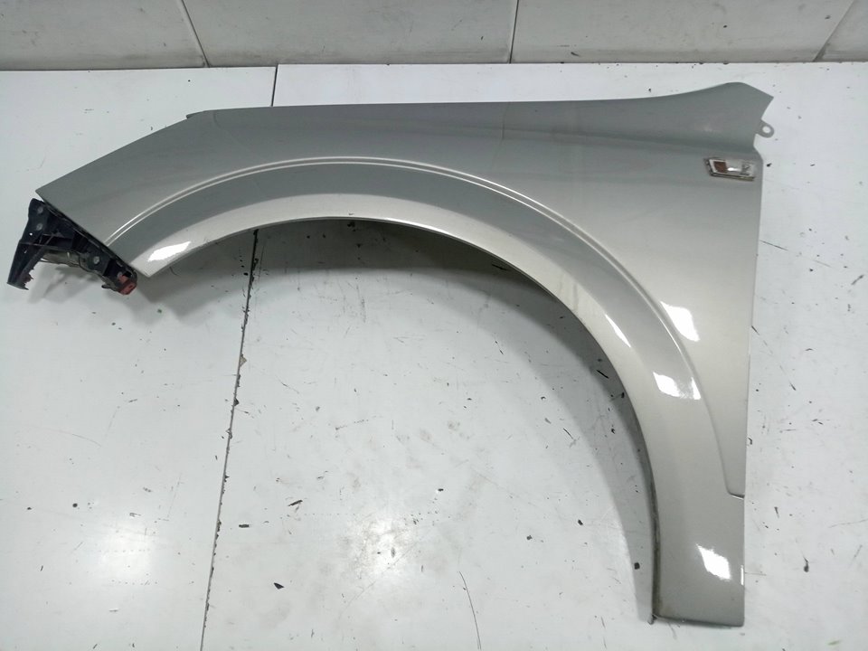 Aleta delantera izquierda opel astra h fastback (200420