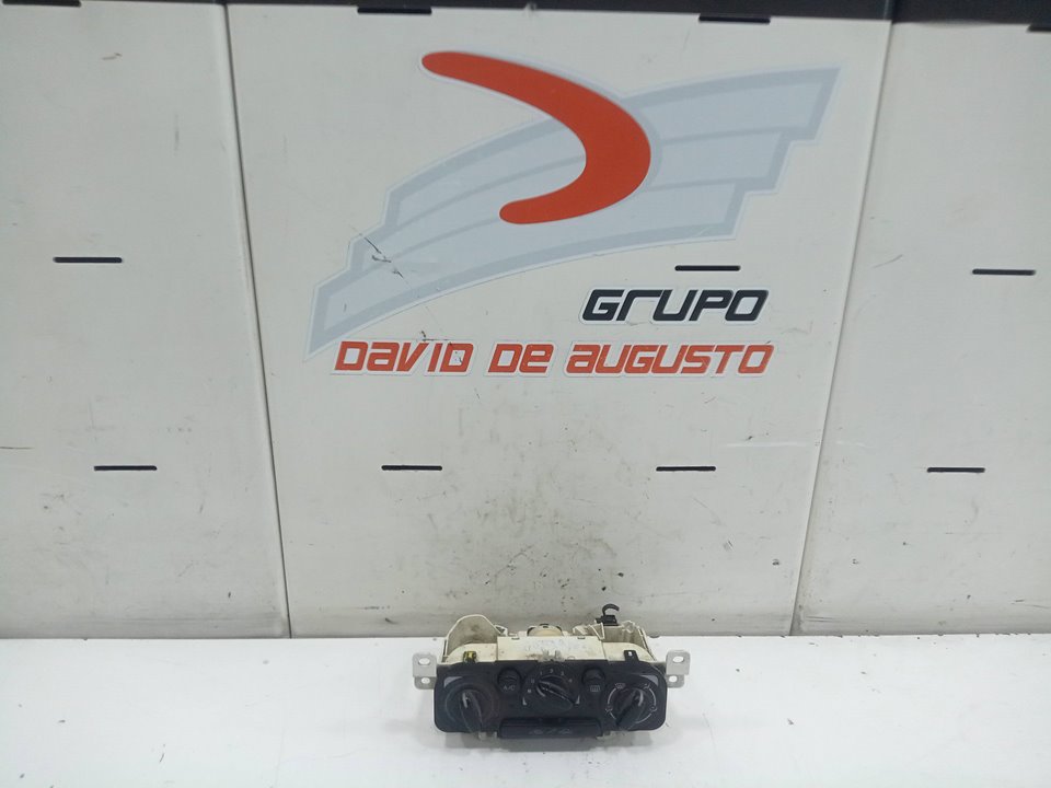 Mando calefaccion /  aire acondicionado mazda 323 s vi sedÁn (2000200