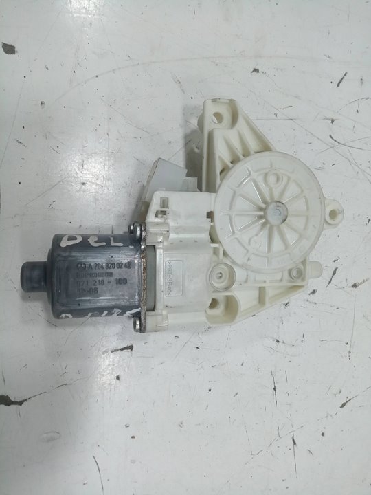 Motor elevalunas delantero derecho mercedesbenz clase c sedÁn (2