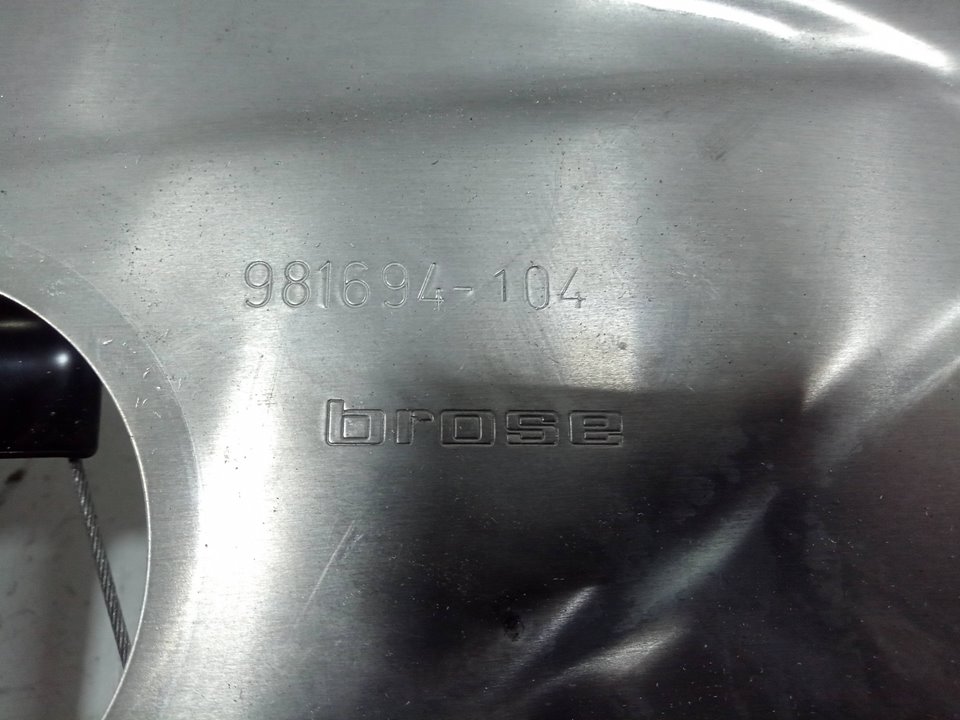 Elevalunas trasero izquierdo mercedesbenz clase c sedÁn (2