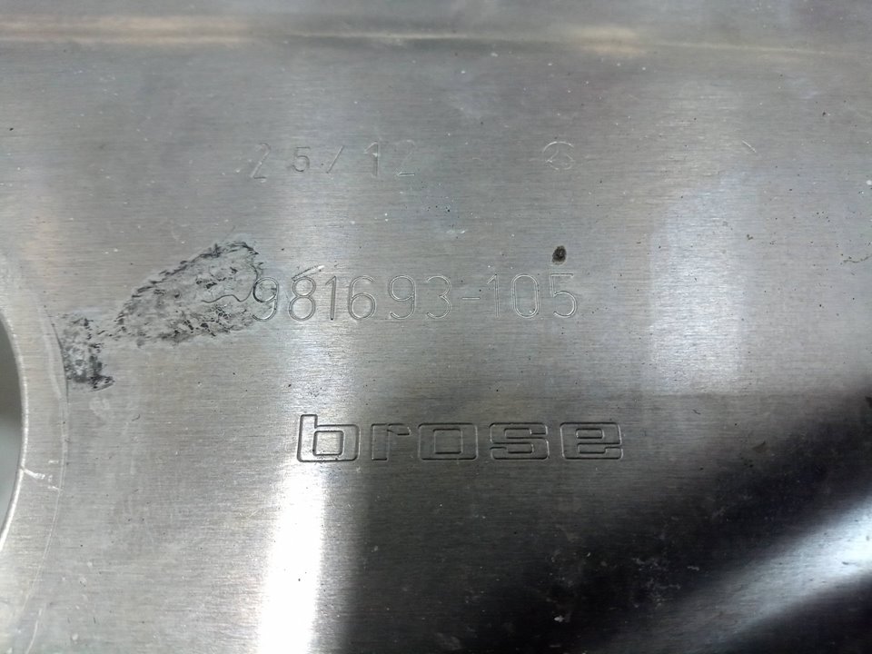 Elevalunas delantero derecho mercedesbenz clase c sedÁn (2