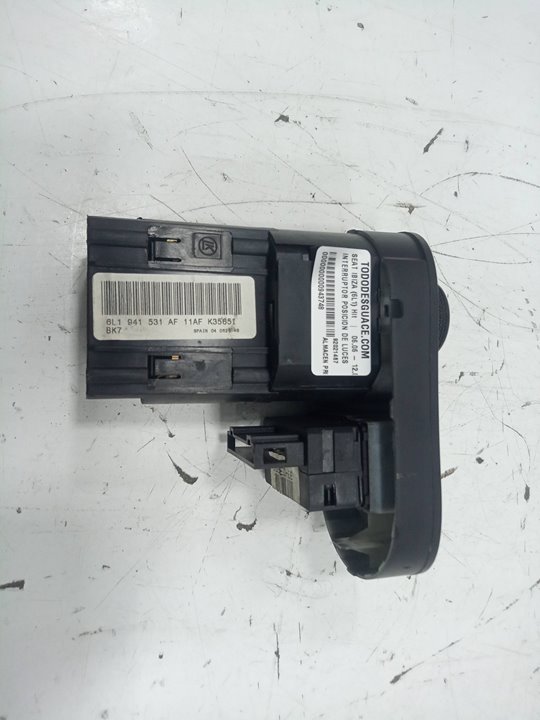 Interruptor posicion de luces seat ibiza iii fastback (2002