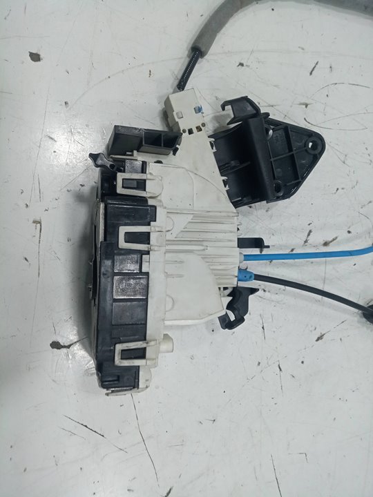 Cerradura puerta trasera izquierda mercedesbenz clase c sedÁn (2