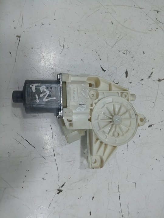 Motor elevalunas trasero izquierdo mercedesbenz clase c sedÁn (2