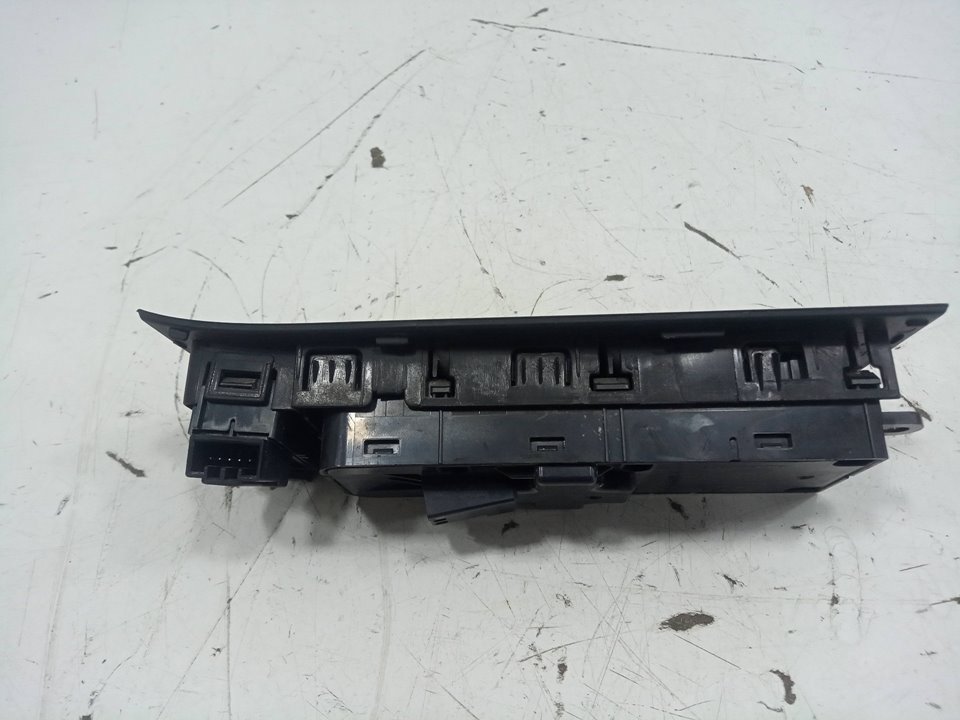 Mando elevalunas delantero izquierdo volvo v40 fastback fastback (2