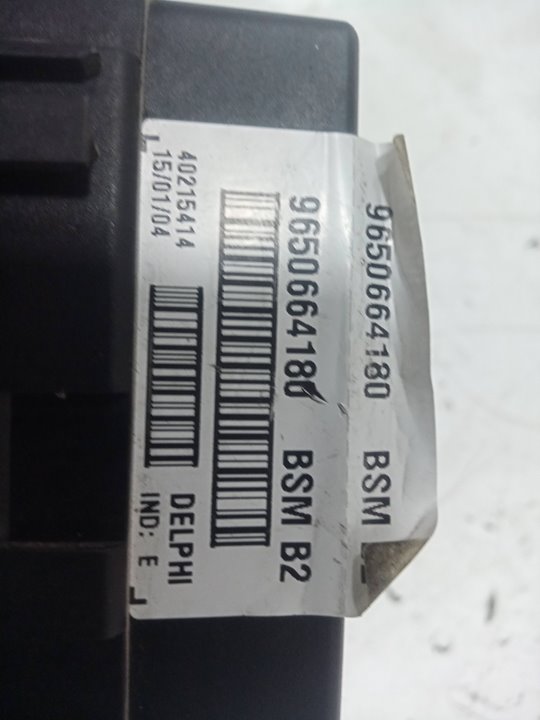 Caja reles / fusibles peugeot 306 sedÁn (19992001)