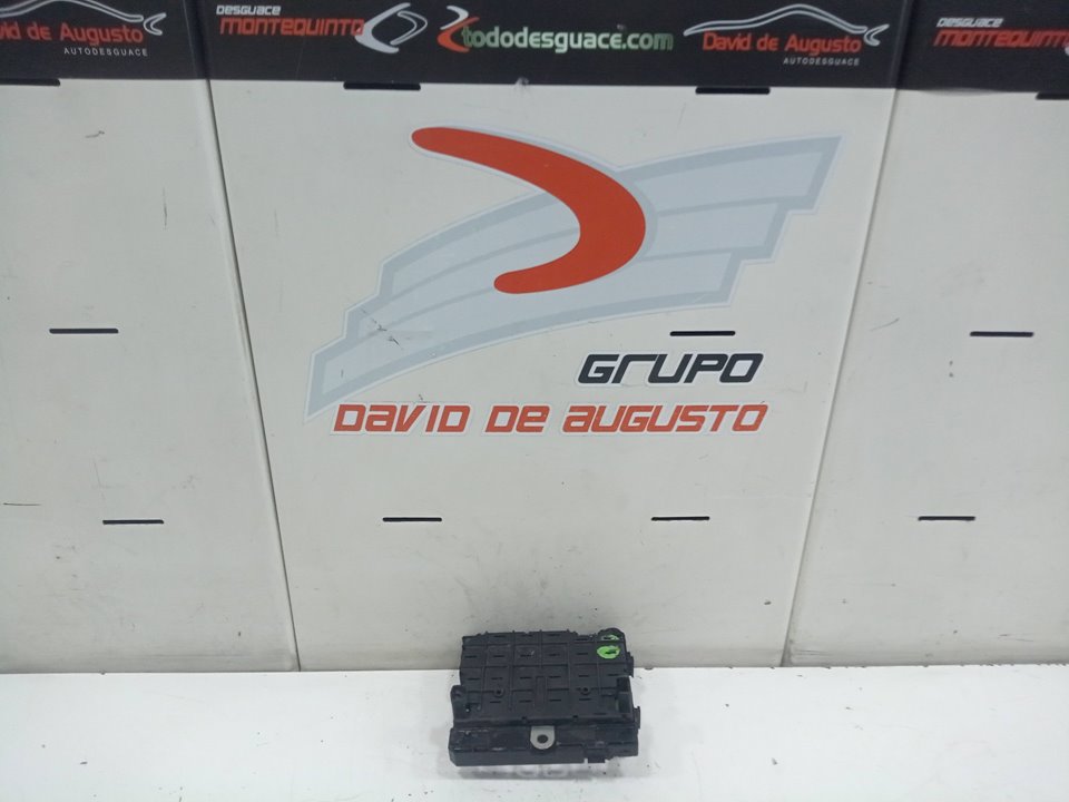 Caja reles / fusibles peugeot 306 sedÁn (19992001)