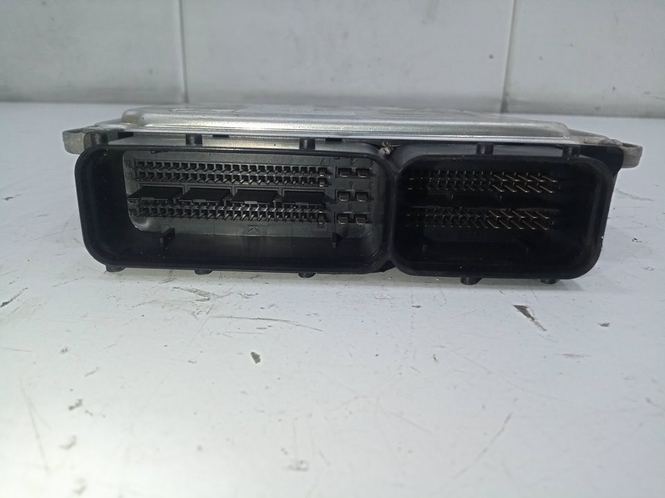 Centralita motor uce skoda octavia ii fastback (200
