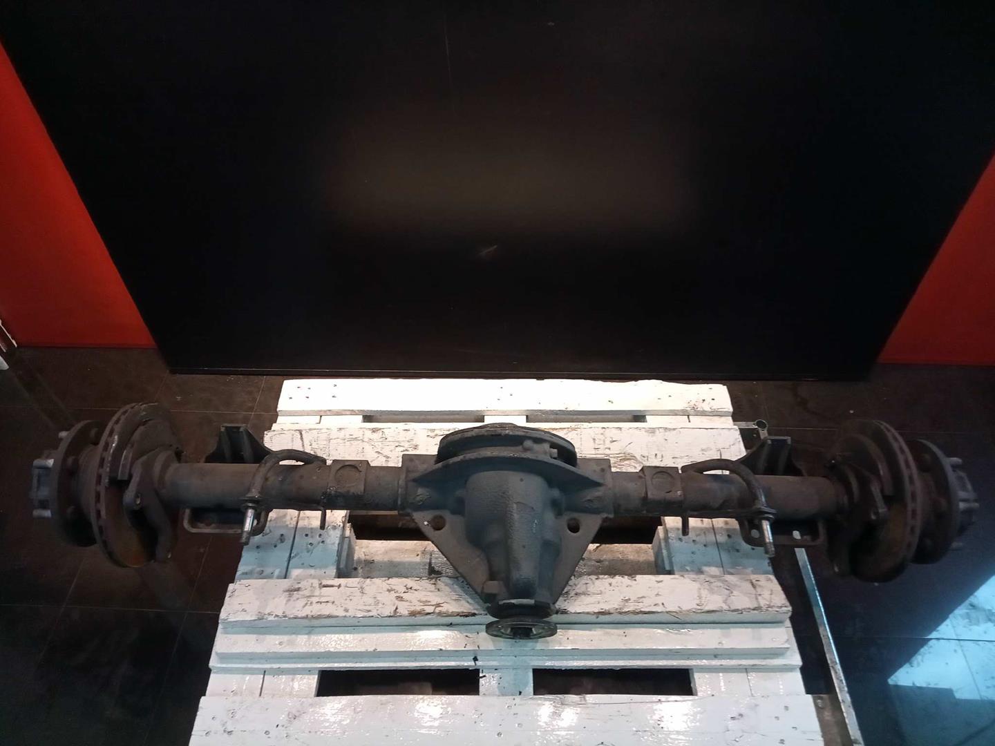 Eje trasero completo iveco 35c14 plataforma elevado