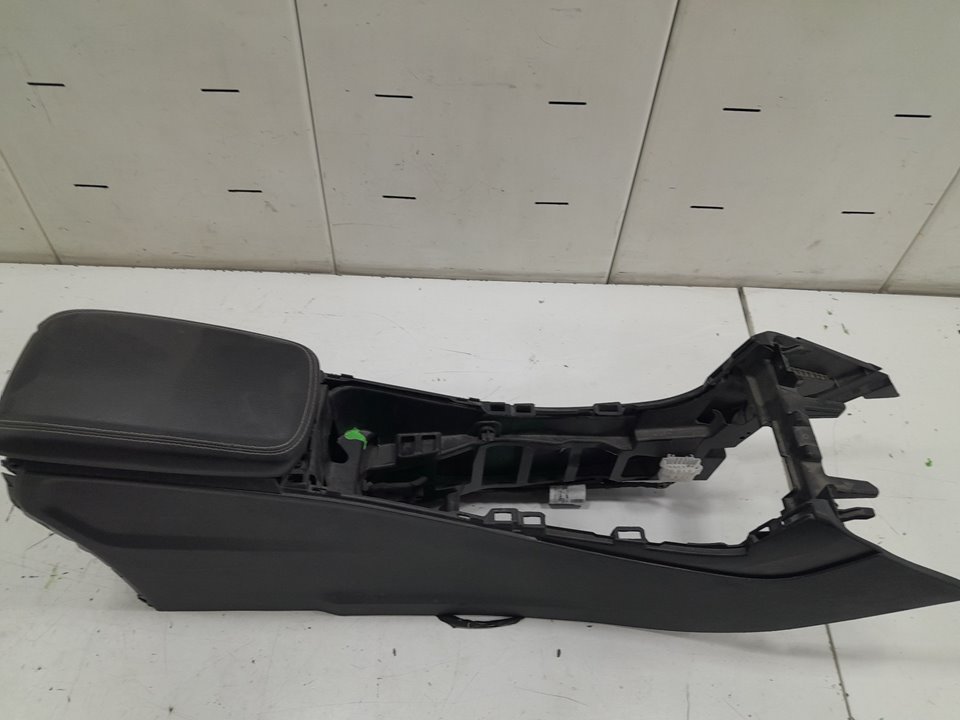 Guarnecido central mercedes-benz clase b b 180 cdi  d (246.212)