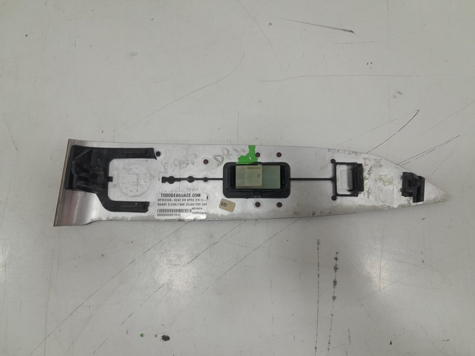 Mando elevalunas delantero derecho 