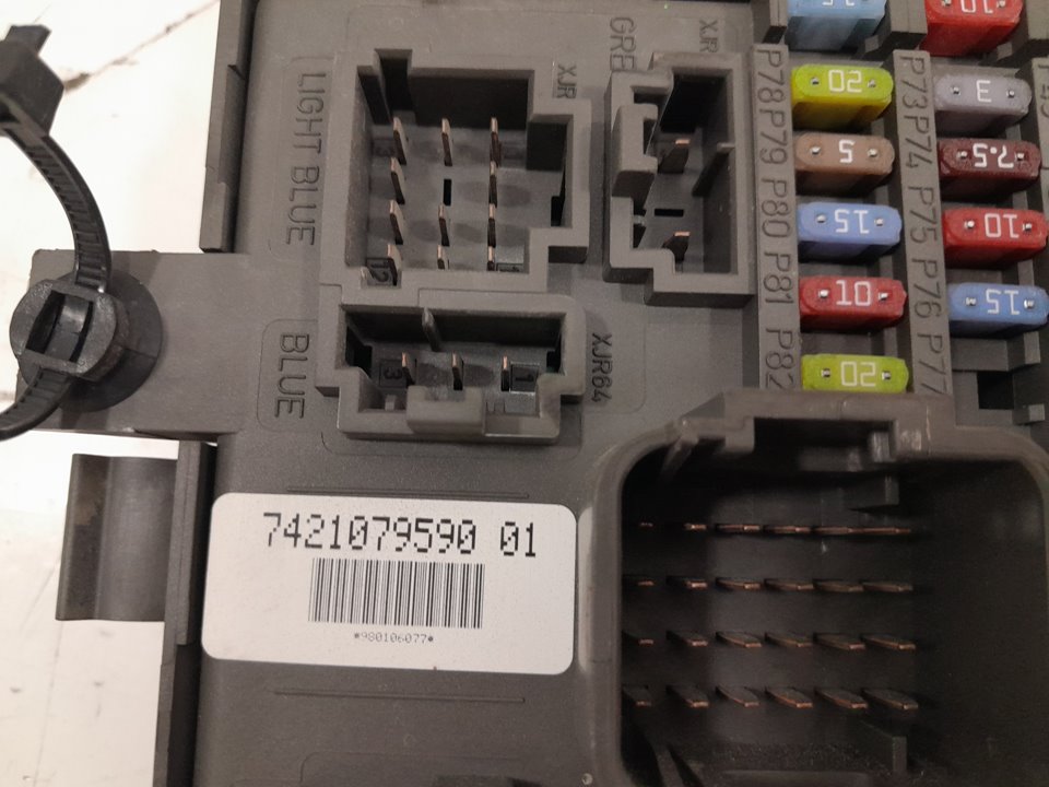 Caja reles / fusibles renault midlum dxi5 euro 4   