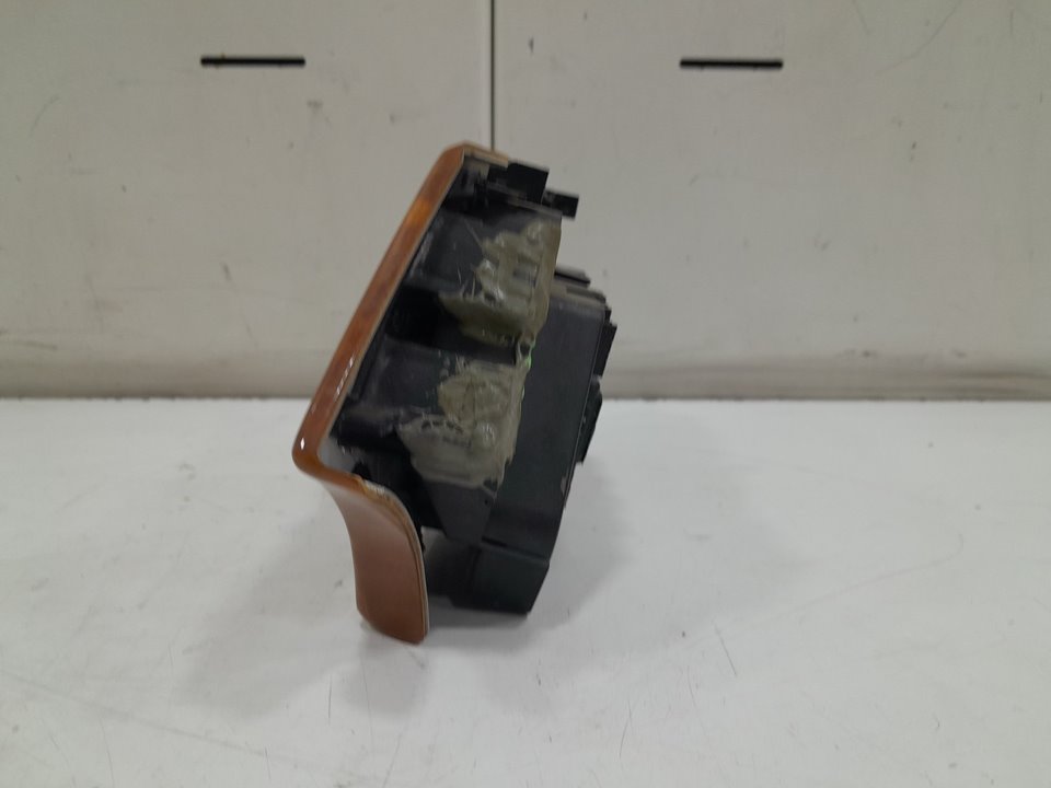 Mando asiento delantero derecho 