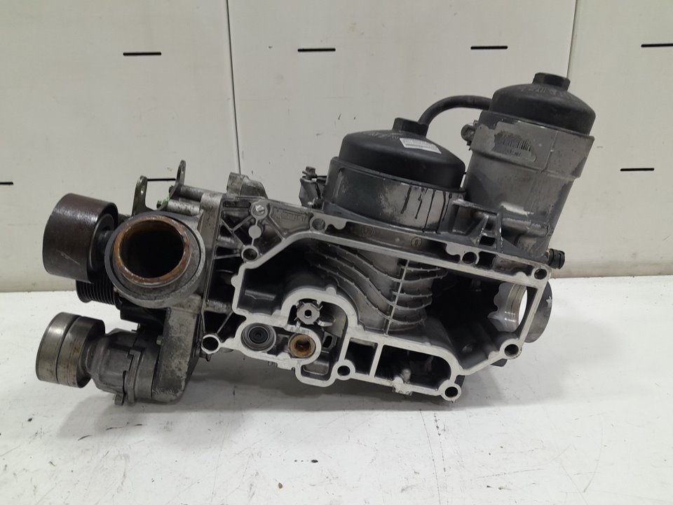 Soporte enfriador aceite motor renault premium distribution f