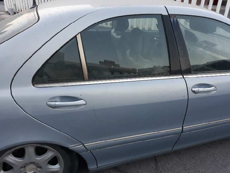 Puerta trasera derecha mercedes-benz clase s s 320 cdi (220.026 220.126)
