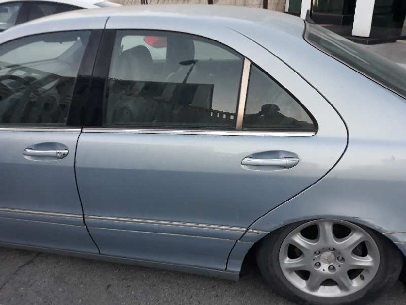 Puerta trasera izquierda mercedes-benz clase s s 320 cdi (220.026 220.126)
