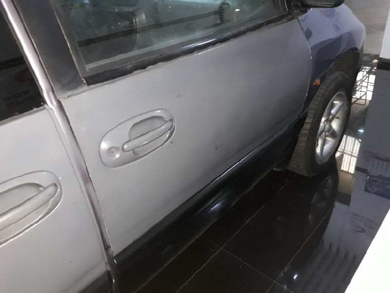 Puerta delantera derecha chrysler voyager  grand voyager iii 2.5 td