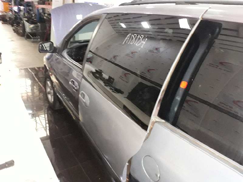 Puerta trasera izquierda chrysler voyager  grand voyager iii 2.5 td