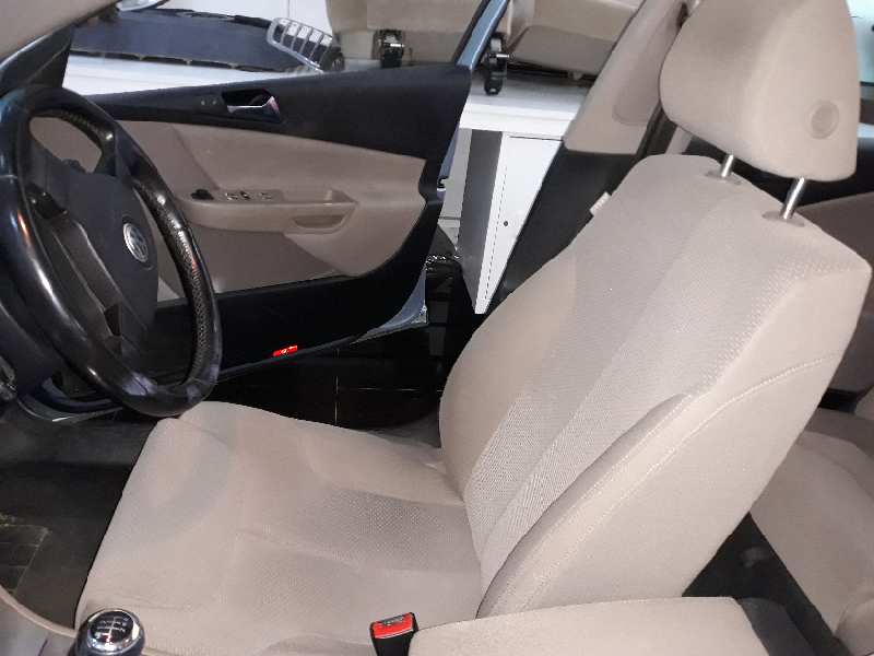 Asiento delantero derecho volkswagen passat variant (3c5