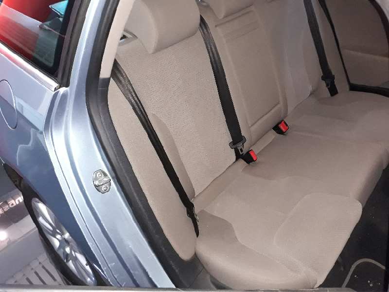 Asientos trasero derecho volkswagen passat variant (3c5