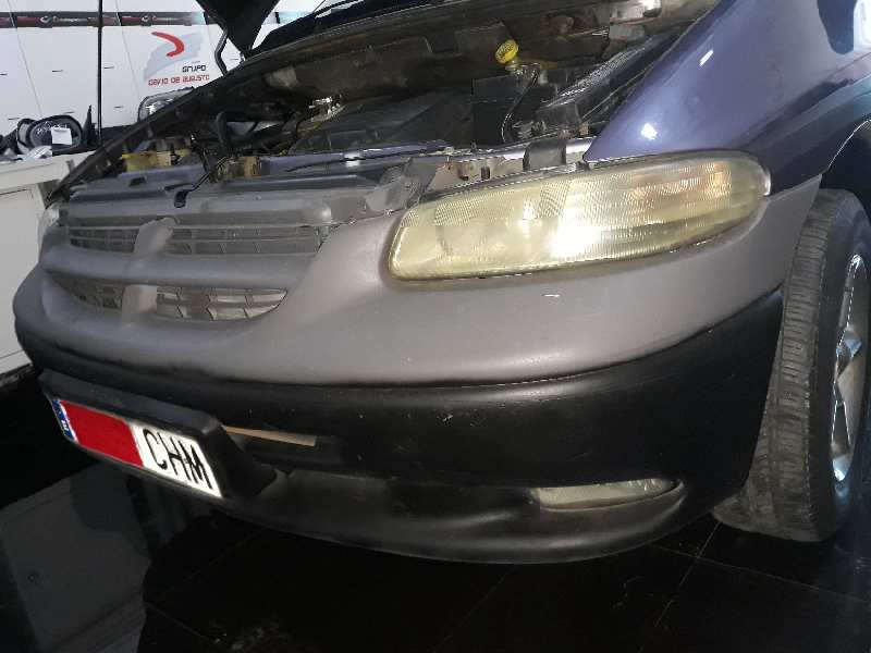 Paragolpes delantero chrysler voyager  grand voyager iii 2.5 td