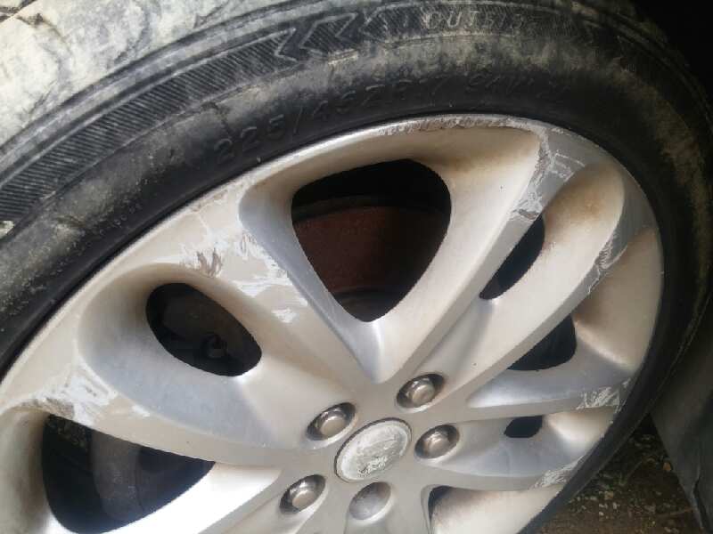 Llanta jaguar x-type 2.5 v6 a las 4 ruedas