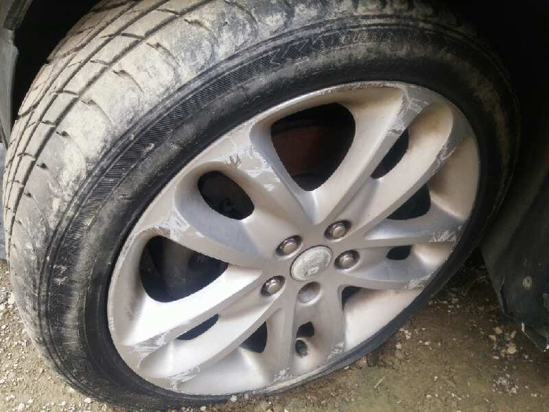 Llanta jaguar x-type 2.5 v6 a las 4 ruedas