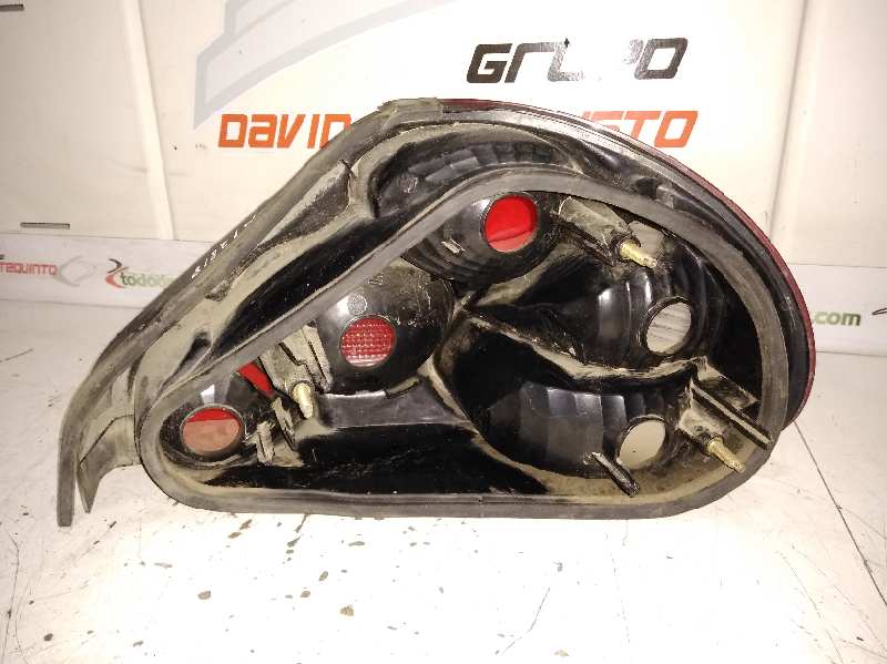 Piloto trasero izquierdo jaguar x-type 2.5 v6 a las 4 ruedas