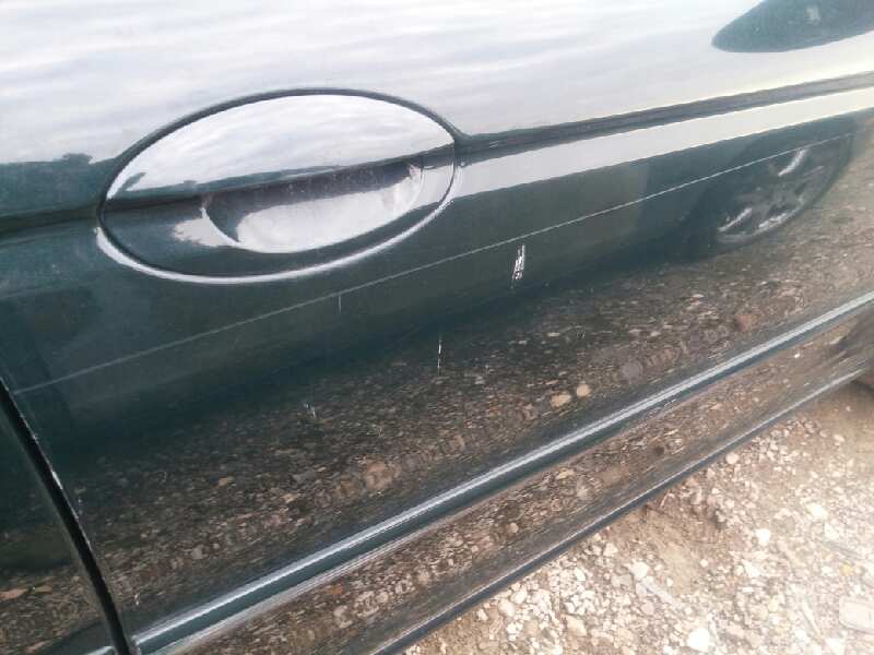 Puerta delantera derecha jaguar x-type 2.5 v6 a las 4 ruedas