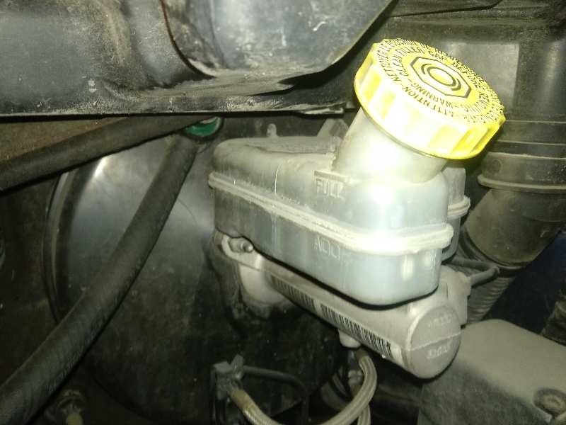 Bomba freno chrysler voyager iv 2.4
