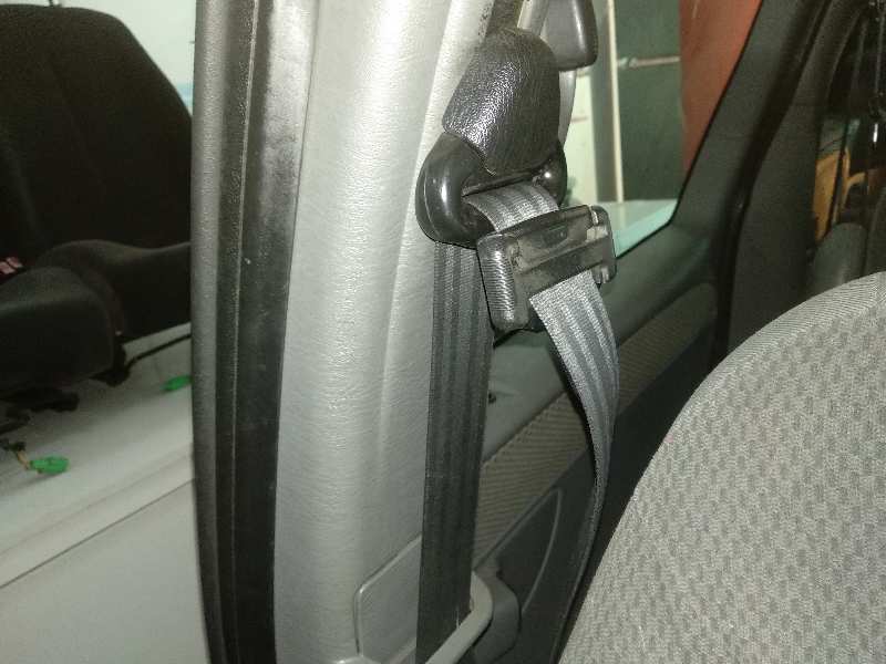 Cinturon seguridad delantero derecho chrysler voyager iv 2.4