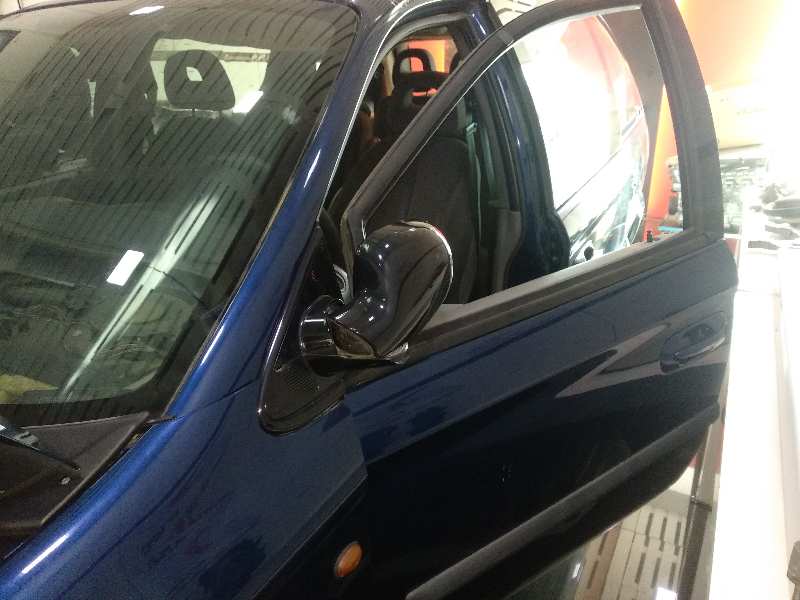 Puerta delantera izquierda chrysler voyager iv 2.4