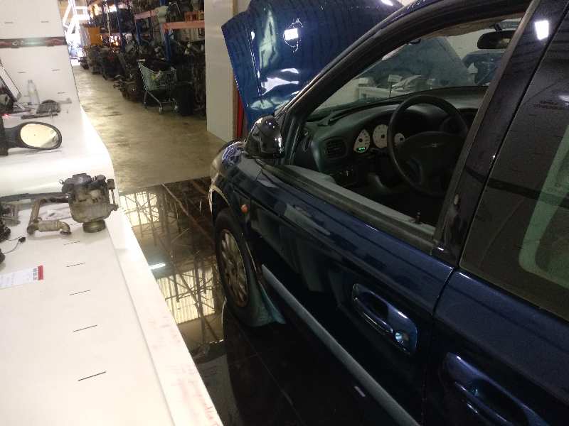 Puerta delantera izquierda chrysler voyager iv 2.4
