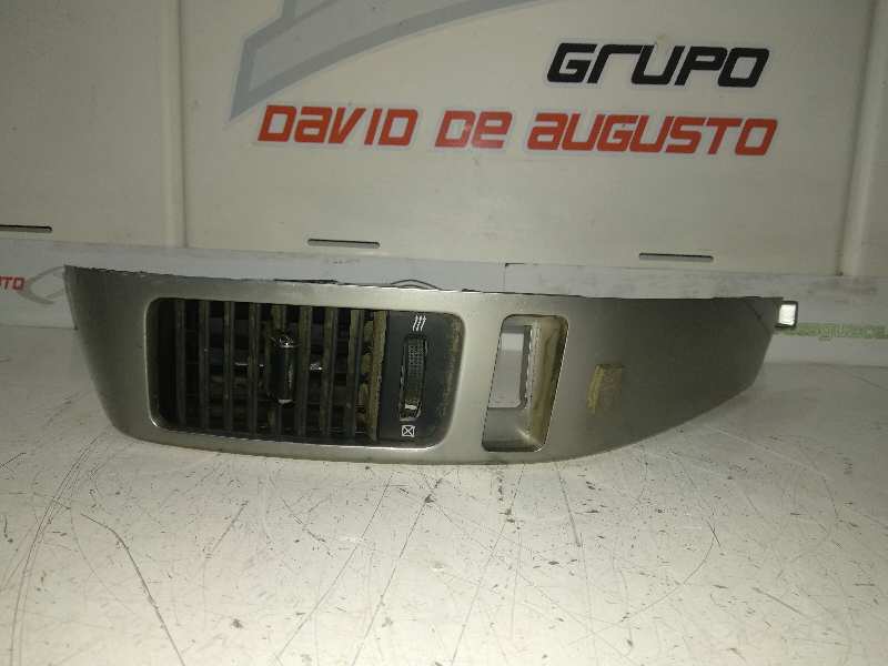 Rejilla de aire central toyota land cruiser prado 3.0 d4d (kdj120 kdj125)